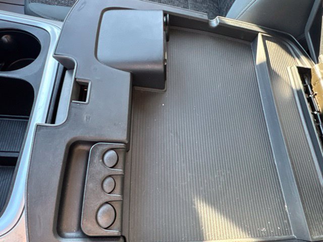 Used 2017 RAM 1500 Classic SLT RWD image 39