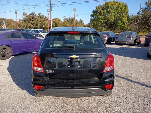 Used 2020 Chevrolet Trax LS image 6
