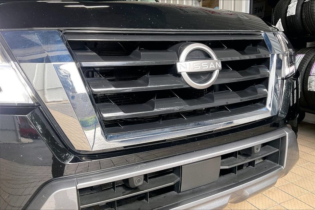 Used 2024 Nissan Armada SV AWD/4WD image 25