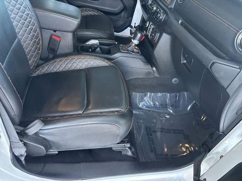 Used 2021 Jeep Gladiator High Altitude image 30