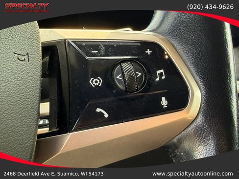 Used 2024 BMW iX xDrive50 w/ Sport Package AWD/4WD image 18