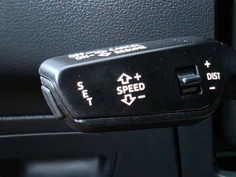 Used 2023 Audi A6 2.0T Premium image 38