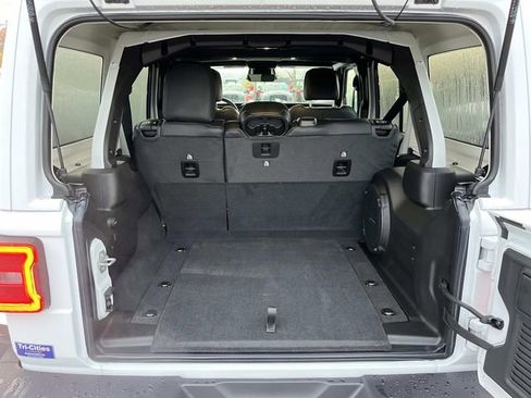 New 2026 Jeep Wrangler Rubicon w/ Safety Group image 19