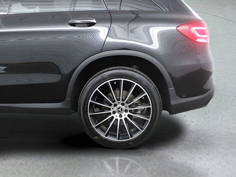 Used 2022 Mercedes-Benz GLC 300 image 14