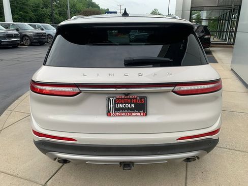 Used 2022 Lincoln Corsair Reserve w/ Equipment Group 201A AWD/4WD image 4