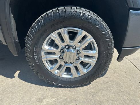 Certified 2020 GMC Sierra 3500 Denali w/ Denali Ultimate Package AWD/4WD image 40