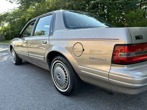 Used 1996 Buick Century Sedan FWD image 73