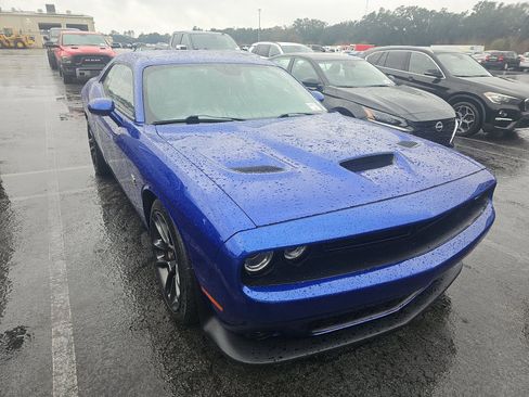 Used 2021 Dodge Challenger R/T Scat Pack w/ Scat Pack Stripe image 4