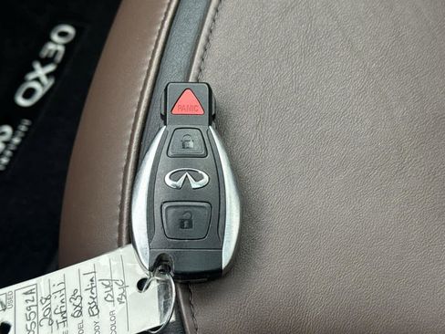 Used 2018 INFINITI QX30 AWD w/ Cafe Teak Theme Package image 33