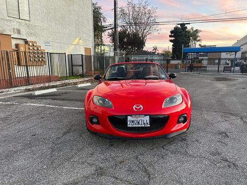 Used 2013 MAZDA MX-5 Miata Club image 8