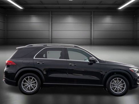 Used 2024 Mercedes-Benz GLE 450e 4MATIC image 9