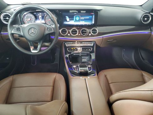 Used 2017 Mercedes-Benz E 400 4MATIC Wagon image 15