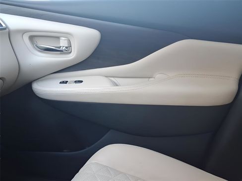 Used 2021 Nissan Murano Platinum w/ Cargo Package image 25