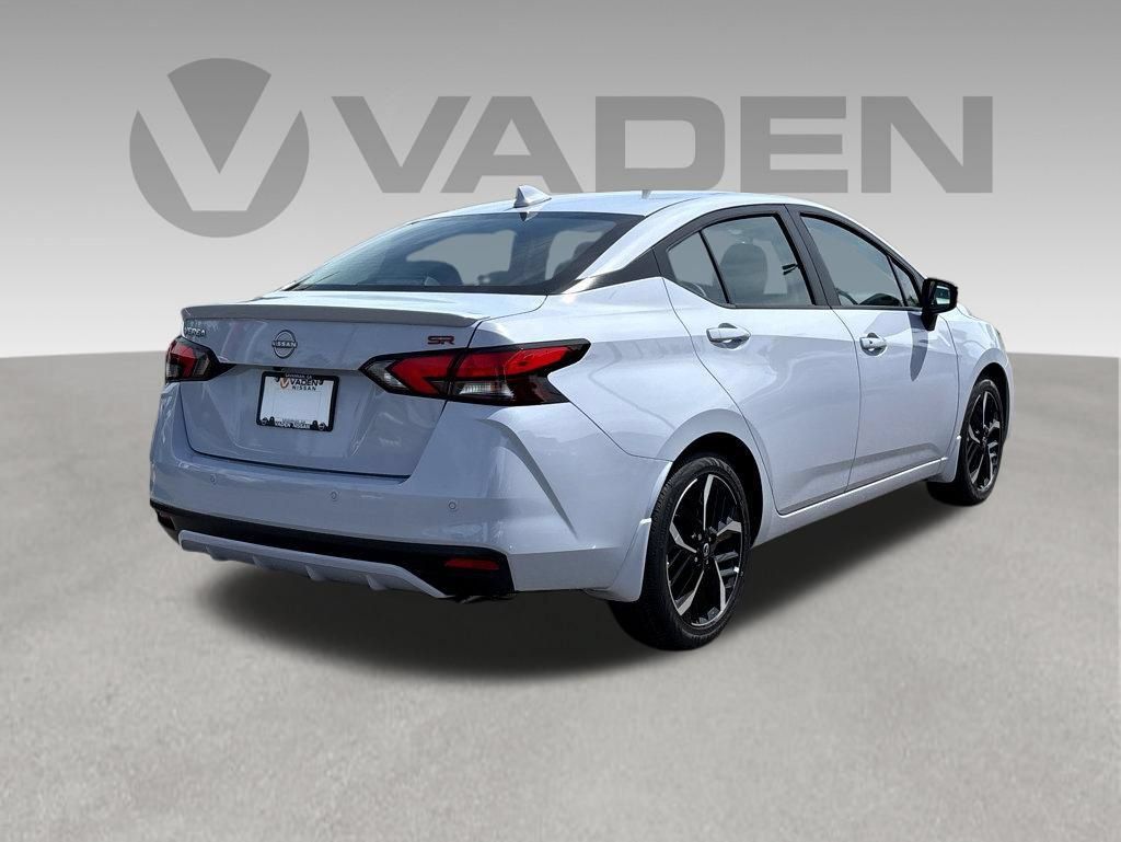 New 2025 Nissan Versa SR w/ Trunk Package FWD image 27