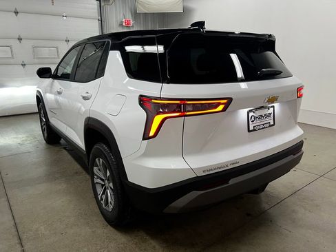 New 2026 Chevrolet Equinox LT AWD/4WD image 5