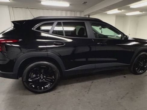 Certified 2024 Chevrolet Trax ACTIV w/ Sunroof Package FWD image 9