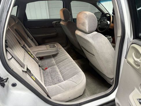 Used 2003 Chevrolet Impala Sedan w/ Preferred Equipment Group FWD image 32