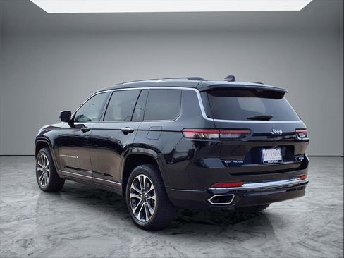 Used 2023 Jeep Grand Cherokee L Overland w/ Advanced Protech Group III image 5