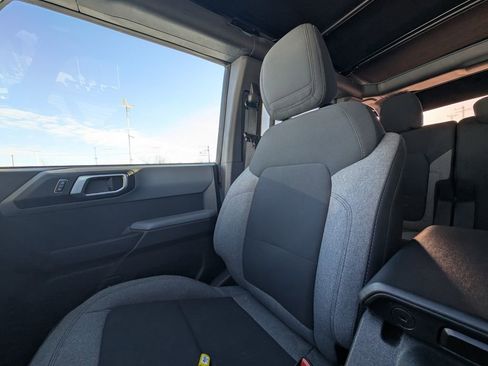 Used 2023 Ford Bronco Big Bend image 14