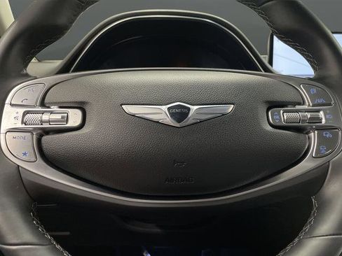 Used 2023 Genesis GV70 2.5T Advanced w/ Advanced Package image 17