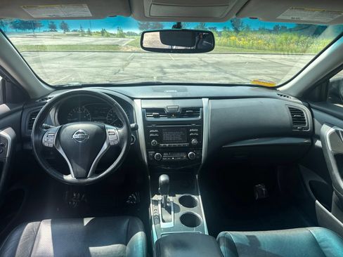 Used 2015 Nissan Altima 2.5 SL FWD image 17
