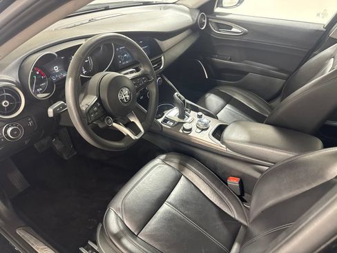 Used 2020 Alfa Romeo Giulia Ti AWD/4WD image 17