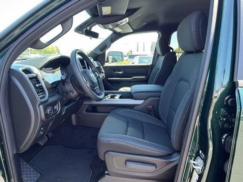 New 2026 RAM 1500 Express AWD/4WD image 32