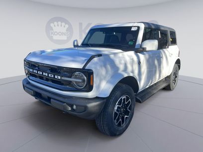 New 2025 Ford Bronco Outer Banks