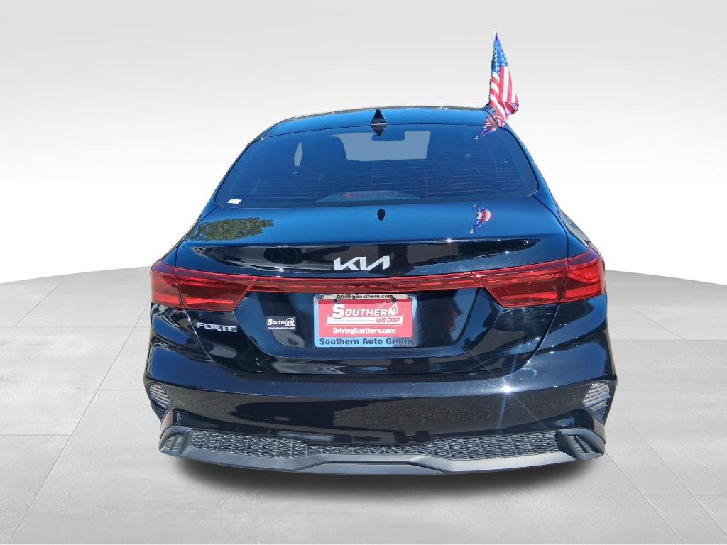 Used 2023 Kia Forte LXS FWD image 5