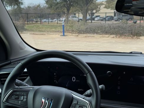 Used 2025 Buick Encore GX Preferred image 34