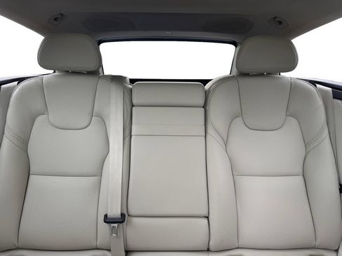 Used 2018 Volvo V90 T5 Cross Country w/ Convenience Package AWD/4WD image 22