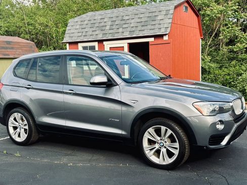 Used 2016 BMW X3 xDrive28i AWD/4WD image 12