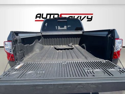 Used 2024 Nissan Titan SV w/ SV Convenience Package AWD/4WD image 25