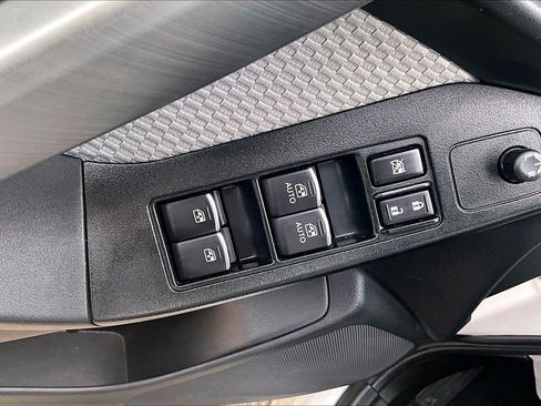 Used 2018 Subaru Forester 2.5i w/ Protection Package #1 AWD/4WD image 33
