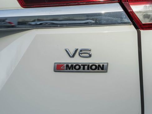 Used 2018 Volkswagen Atlas SEL Premium image 8