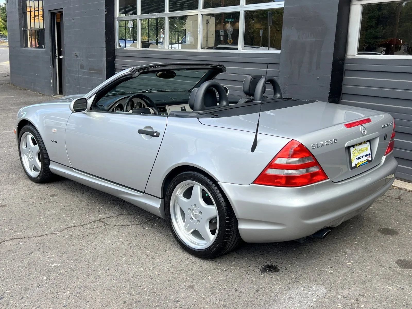 Used 1999 Mercedes-Benz SLK 230 image 3