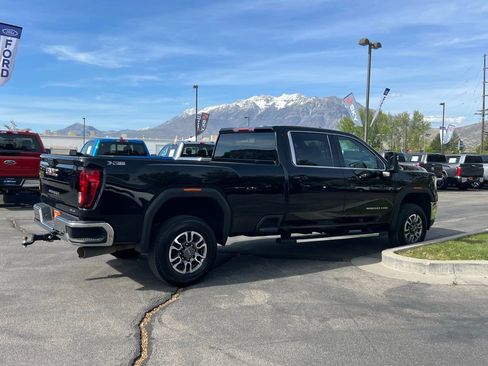 Used 2023 GMC Sierra 3500 SLE w/ X31 Off-Road Package AWD/4WD image 10