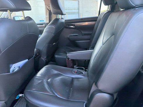 Used 2020 Toyota Highlander Limited AWD/4WD image 20