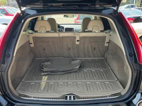 Used 2014 Volvo XC60 3.2 w/ Protection Package FWD image 17