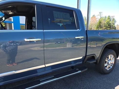 New 2026 Chevrolet Silverado 2500 High Country w/ Z71 Off-Road Package AWD/4WD image 15