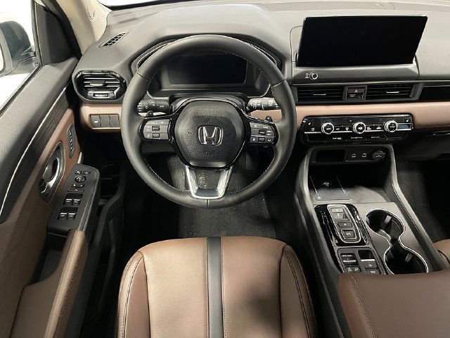 New 2026 Honda Pilot Touring image 13