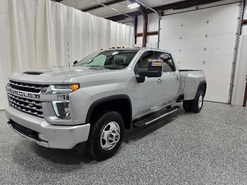 Used 2020 Chevrolet Silverado 3500 LTZ w/ LTZ Plus Package image 19