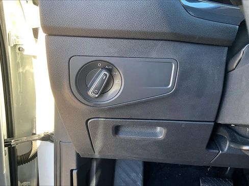 Used 2024 Volkswagen Tiguan Wolfsburg Edition image 52