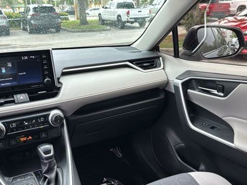 Used 2020 Toyota RAV4 XLE w/ Convenience Package AWD/4WD image 15