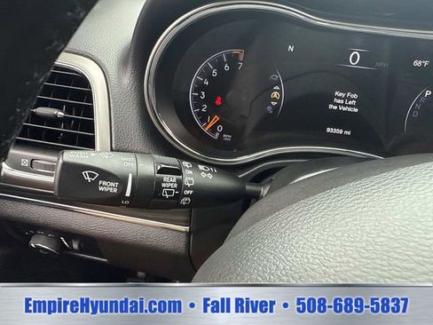 Used 2021 Jeep Grand Cherokee Limited AWD/4WD image 33