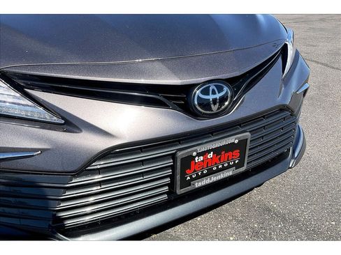 Used 2023 Toyota Camry XLE image 30