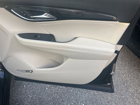 Certified 2022 Buick Envision Essence w/ Technology Package I image 7