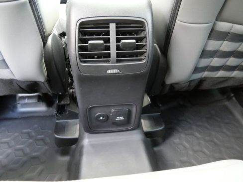 Used 2025 Ford Bronco Sport Badlands w/ Badlands Tech Package AWD/4WD image 12