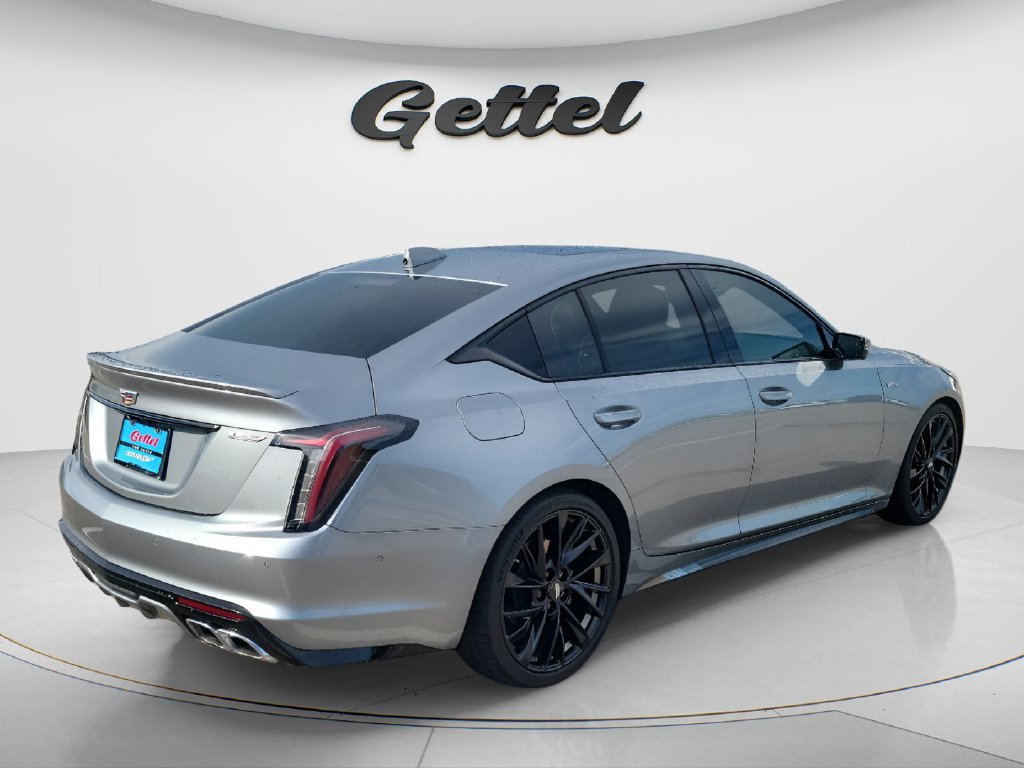 Used 2023 Cadillac CT5 V w/ Platinum Package RWD image 5
