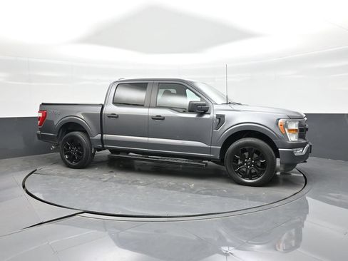 Certified 2022 Ford F150 XL w/ STX Black Appearance Package AWD/4WD image 9
